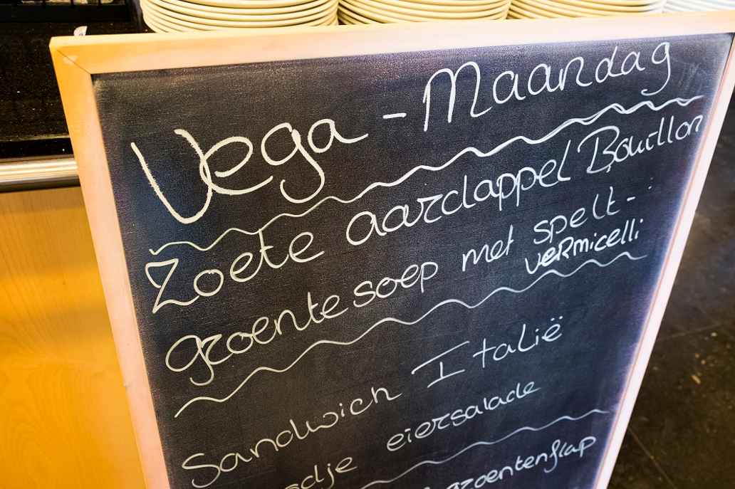 Tijdens de Week Zonder Vlees is er bij Triodos Bank een ‘burger day’: