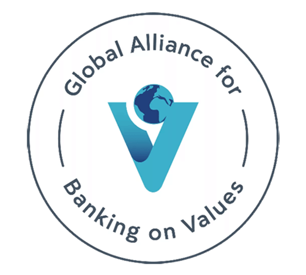 Logo van Global Alliance for Banking on Values met een wereldbol in het midden.